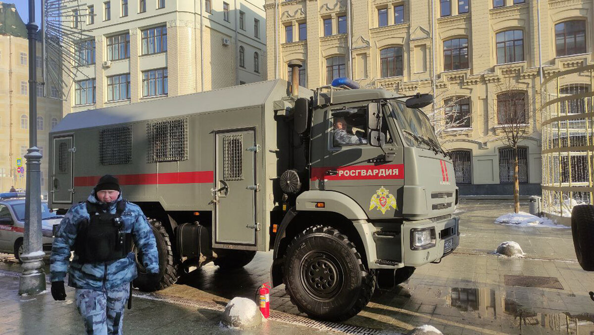 Телеведущая предлагает возложить обеспечение безопасности на владельцев торговых центров.  Фото: Фото: ФедералПресс / Герман Парло