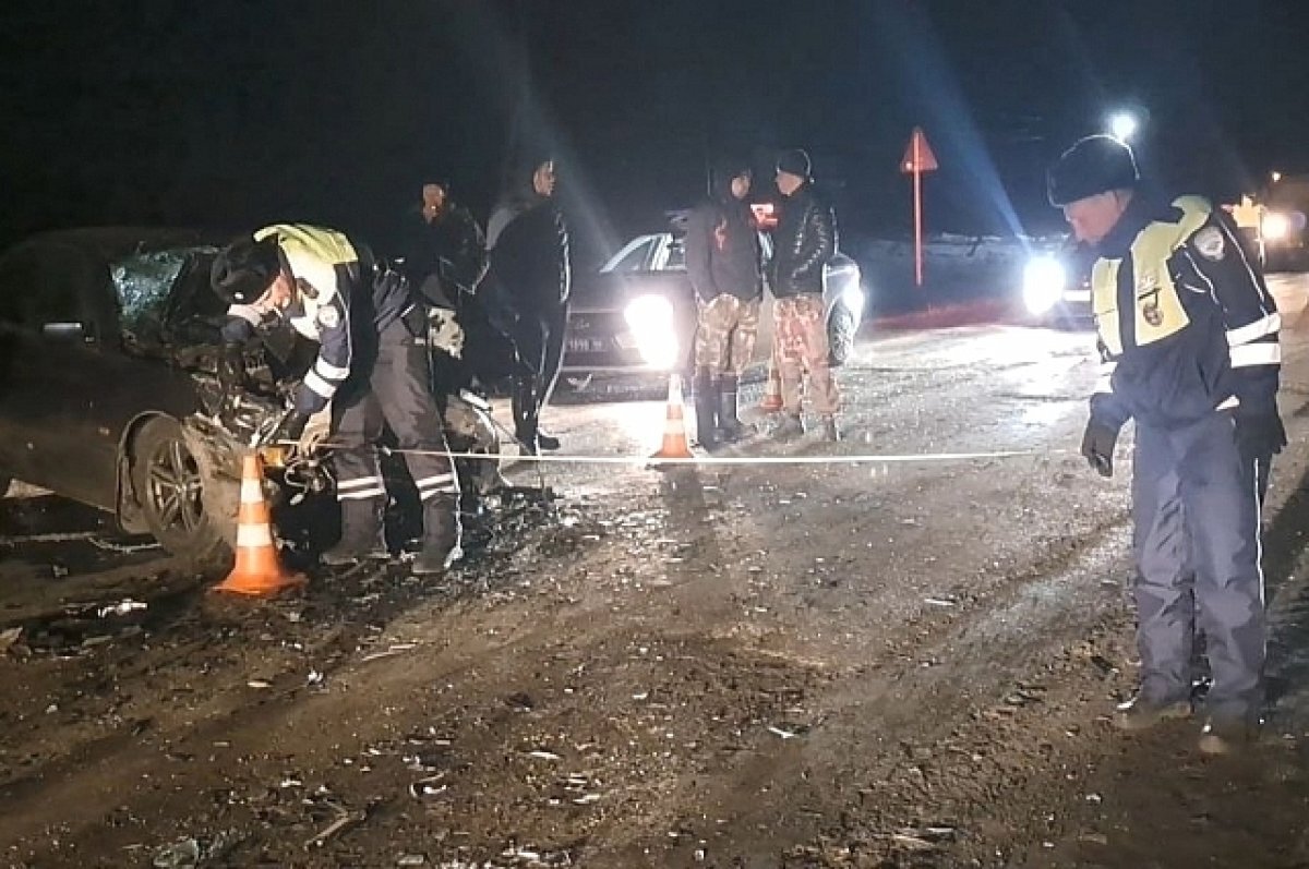    Два бесправных водителя столкнулись на уральской трассе