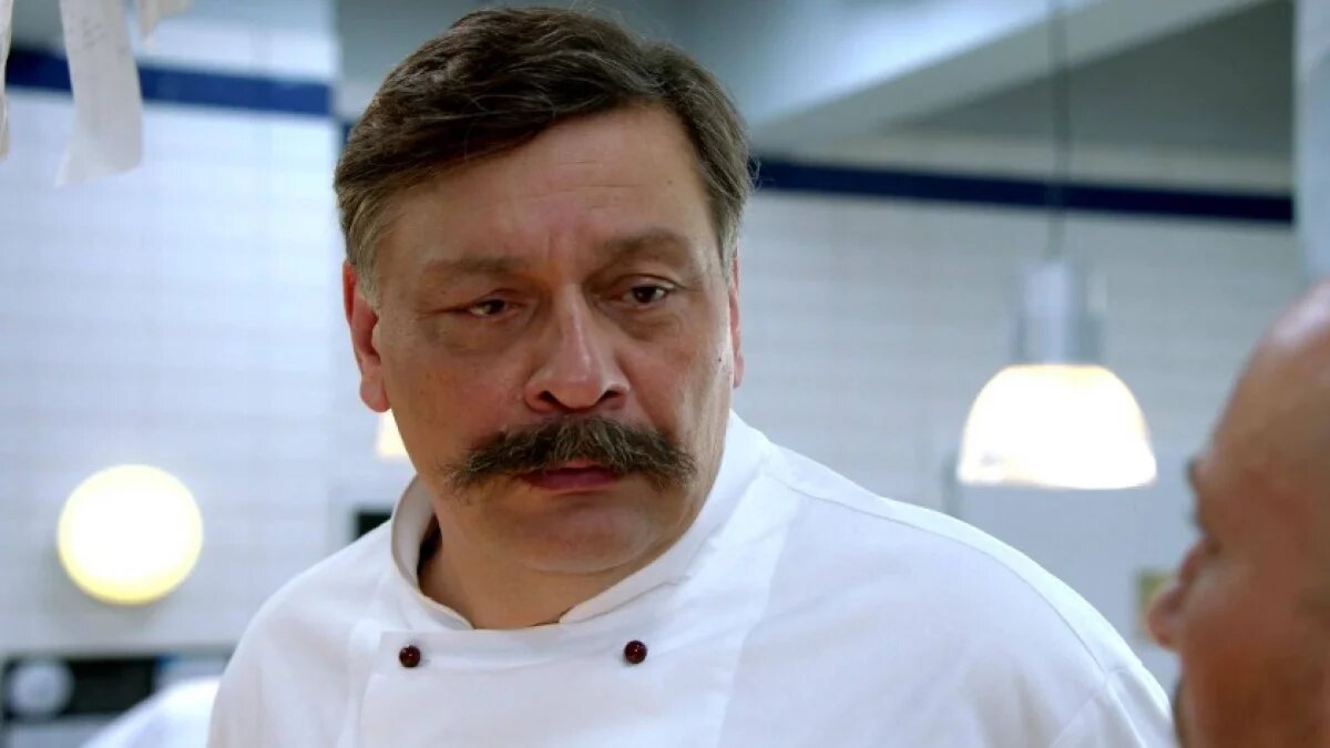Дмитрий Назаров в "Кухне". Кадр из сериала