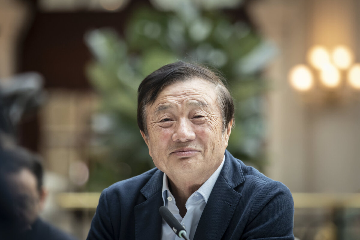 Рен Жэньфэем (Ren Zhengfei)