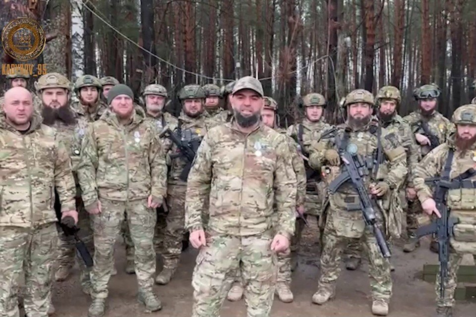    Минобороны России наградило участников облавы на террористов из "Крокуса"