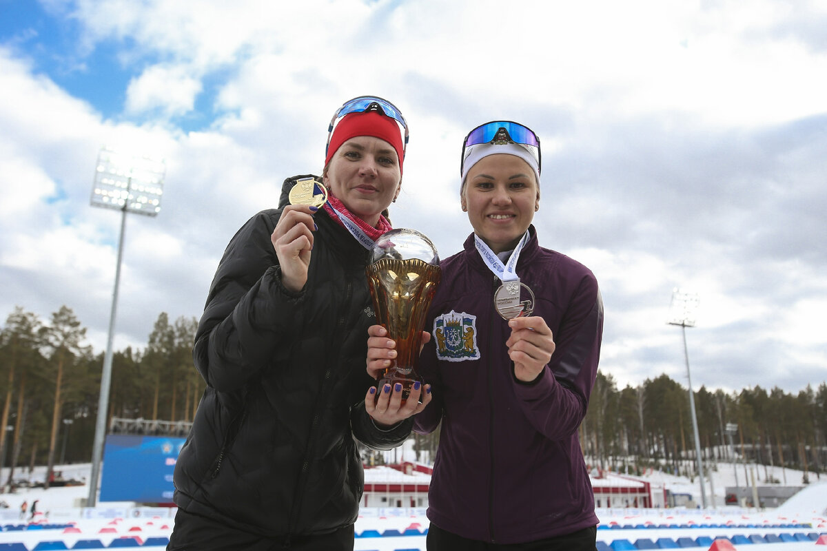 Яркий женский спринт чемпионата России по биатлону: медовая победа Сливко,  Кубок Резцовой для Резцовой, жаркая Казакевич с бронзой | Тюменская арена |  Дзен