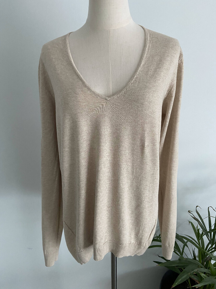 Пуловер Massimo Dutti из шелка и кашемира - листайте вправо для просмотра всех фото