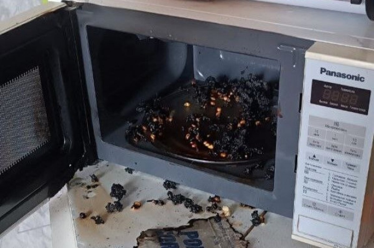    В Воронеже двое детей решили приготовить попкорн и чуть не спалили дом