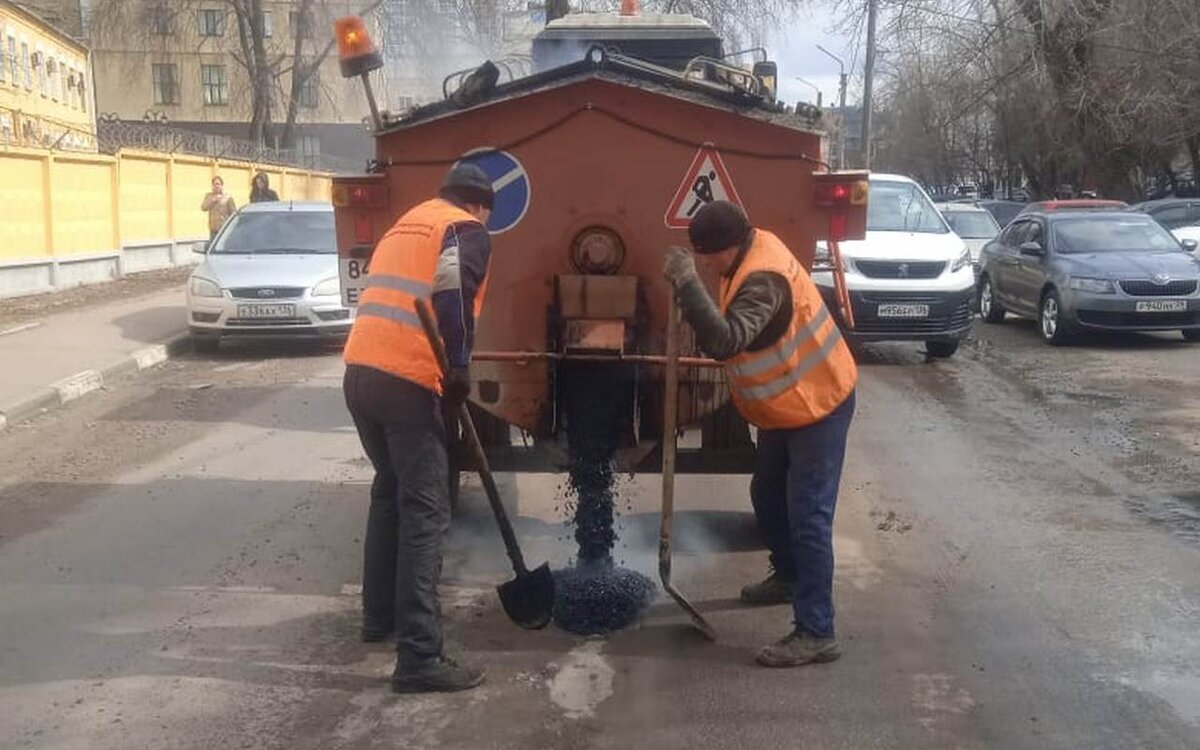 Масштабная уборка Железнодорожного района продолжается | Горком36 | Воронеж  | Дзен