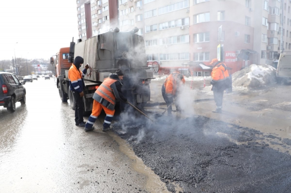    В Самаре аварийно-ямочный ремонт проведён на 36 участках дорог