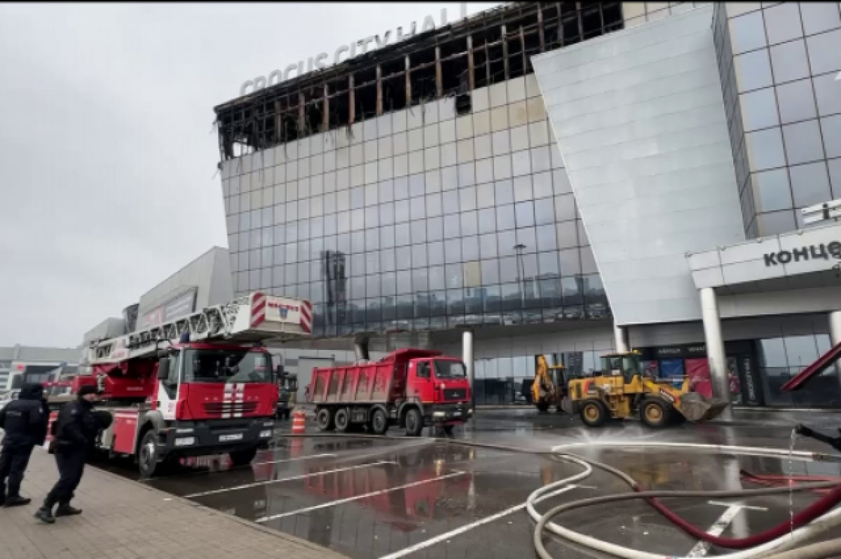    Число погибших в теракте превысило 130 человек.