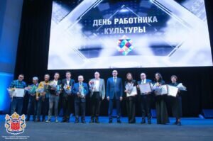  📷    Губернатор Оренбуржья Денис Паслер вручил премии в сфере культуры и искусства Белов Михаил Александрович