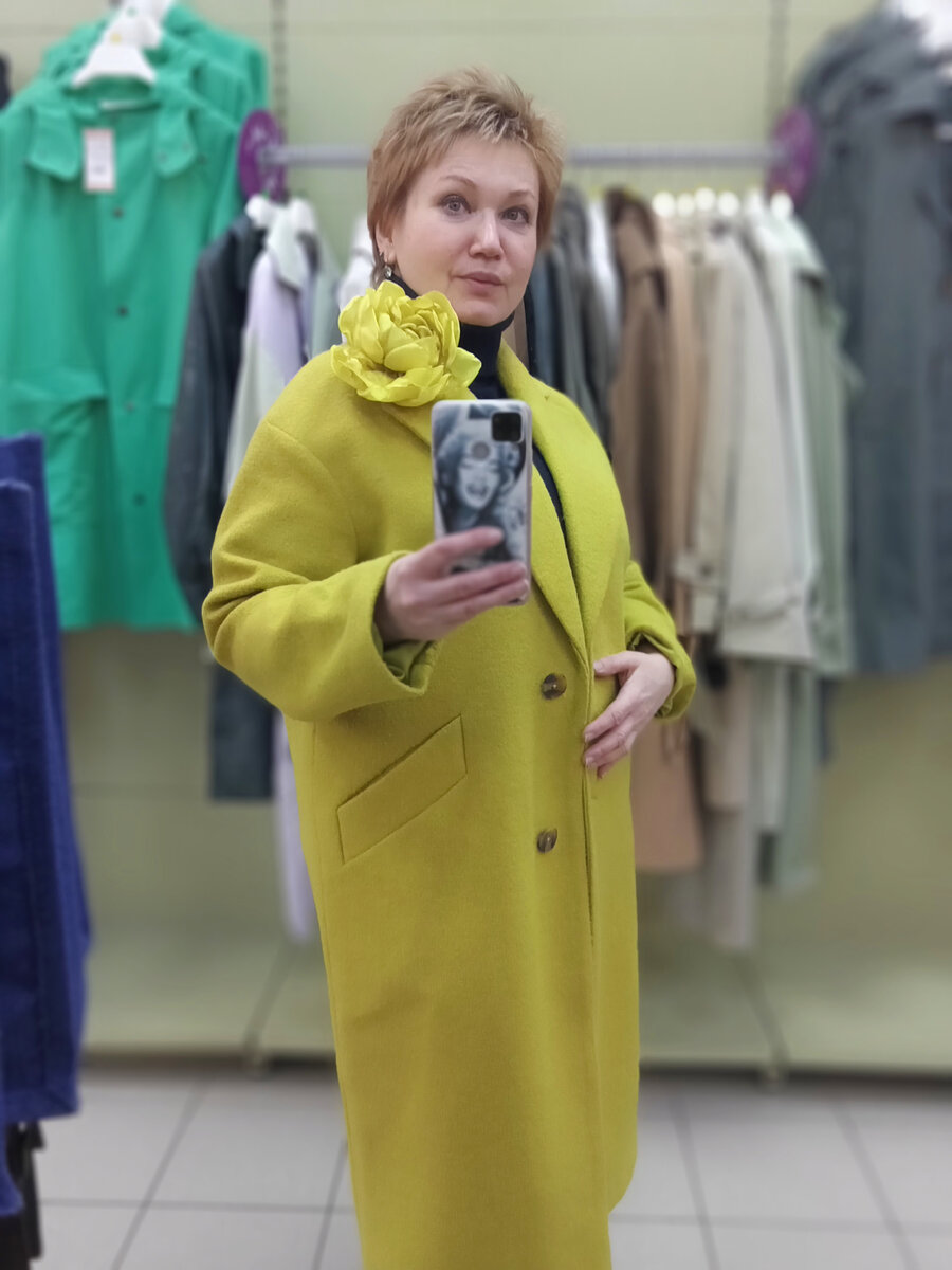 Когда-то я могла надеть под это пальто толстовку с начесом!