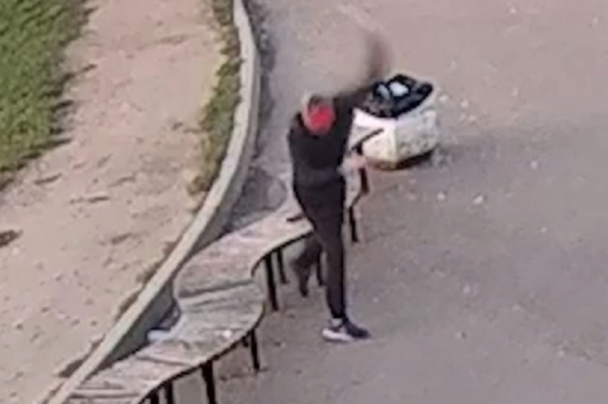    В Ярославле следователи ищут мужчину, который убил двух человек