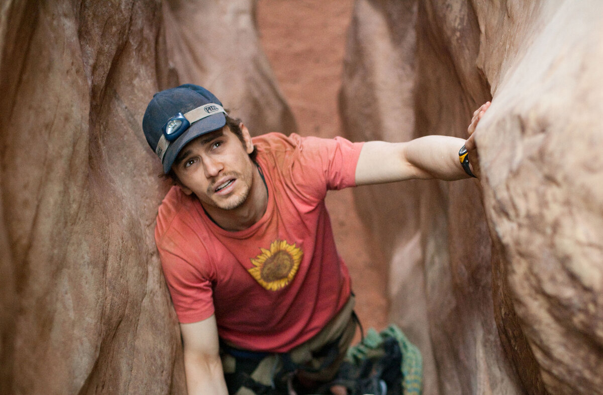 «Первый ряд» вспоминает хороших представителей жанра 127 часов 127 Hours.  IMDb: 7.5. Кинопоиск: 7.66. 2010. США, Великобритания, Франция. Режиссер: Дэнни Бойл.-2