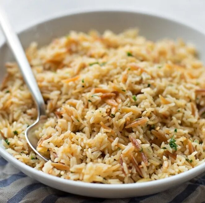 плов с мидиями. рассыпчатый рис. вкусный рассыпчатый рис. отварной рис на гарнир. рис для ризотто италия.