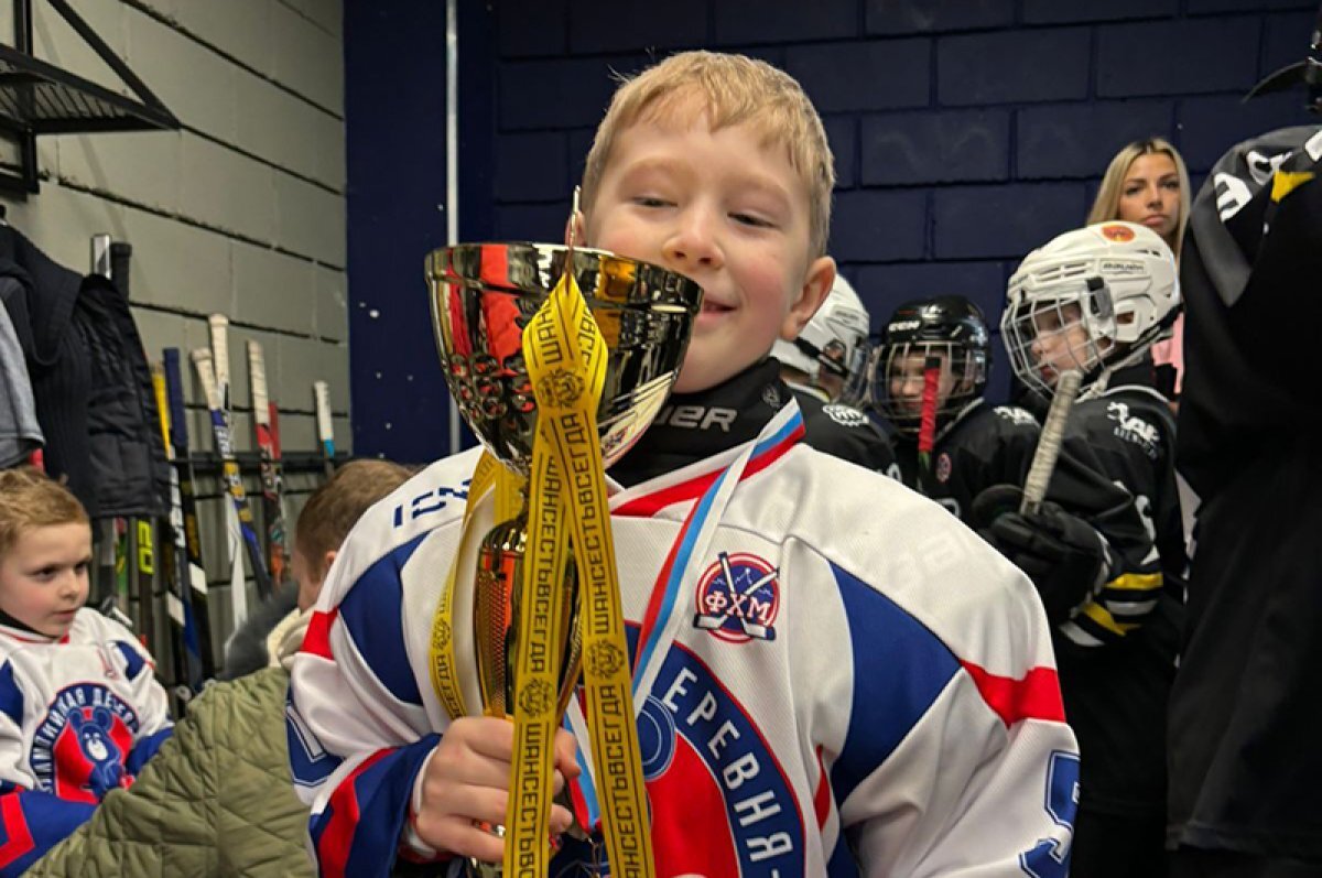    Сбитого террористами 8-летнего мальчика перевели из реанимации