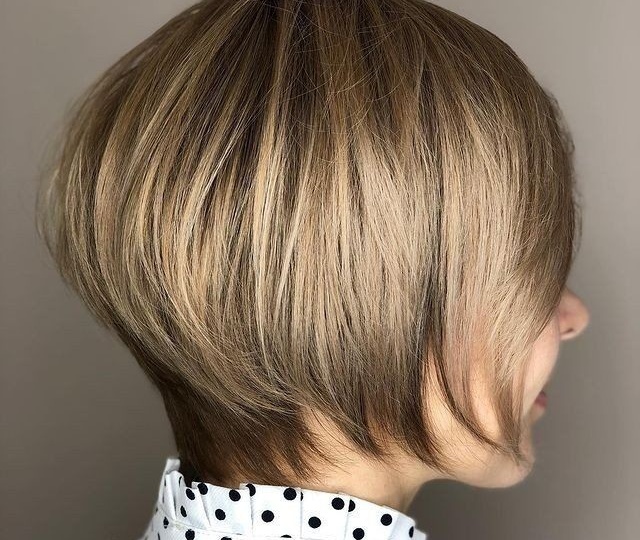 Объёмные Макушки: 5 вариантов женских стрижек при Плоском Затылке