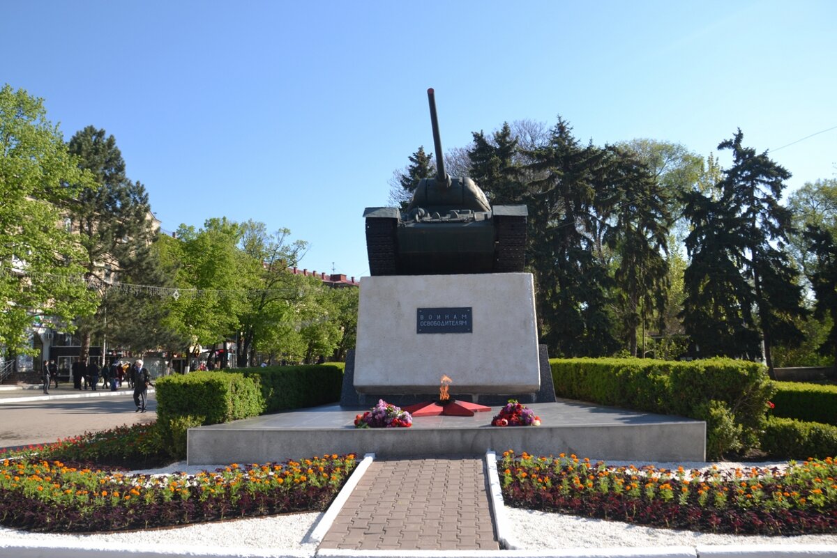 Т-34 с бортовым номером 720.  