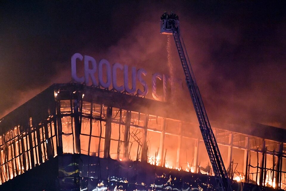 Полыхающий Crocus City Hall