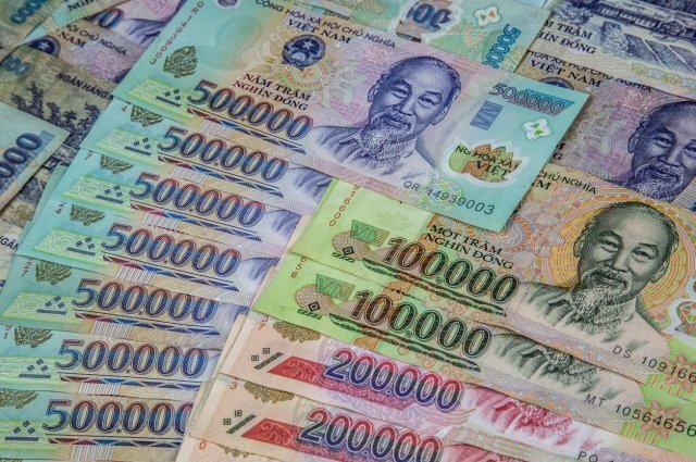    Какие деньги брать с собой во Вьетнам на отдых в 2024 году?