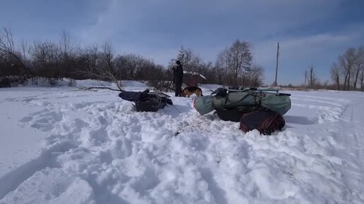 На зимнюю рыбалку пошли ,ждали рыбу а пришел ерш