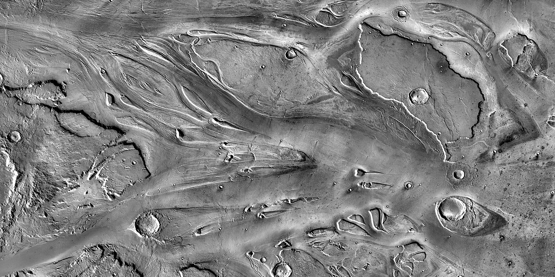 На Марсе найдено замершее озеро