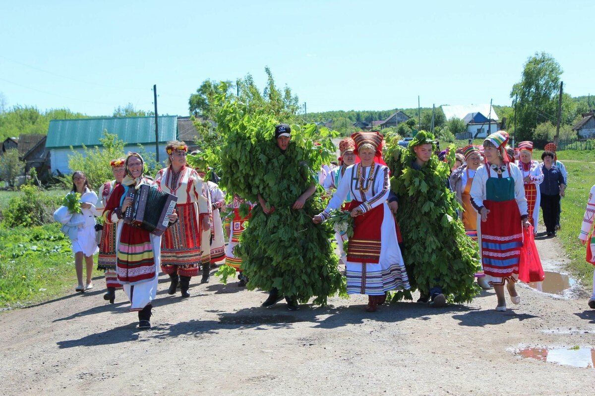 Мордовская Кармалка: где в Татарстане проходит уникальный «медвежий»  праздник Балтай | Миллиард Татар | Дзен