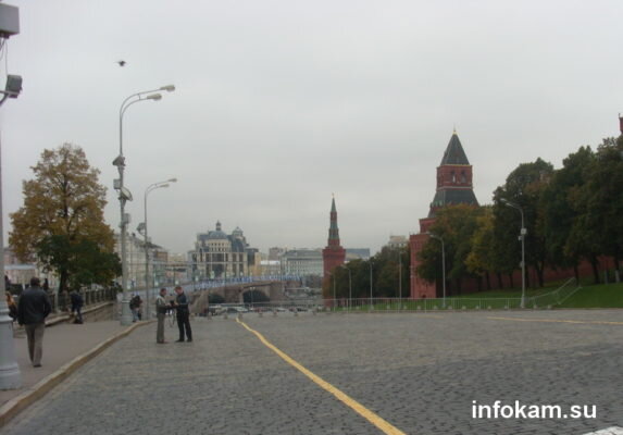    Москва, Васильевский спуск