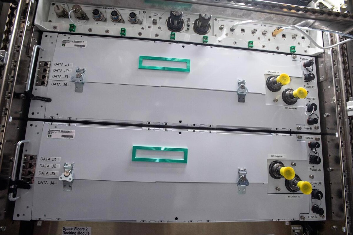 HPE Spaceborne Computer-2: обновления и мониторинг на МКС.