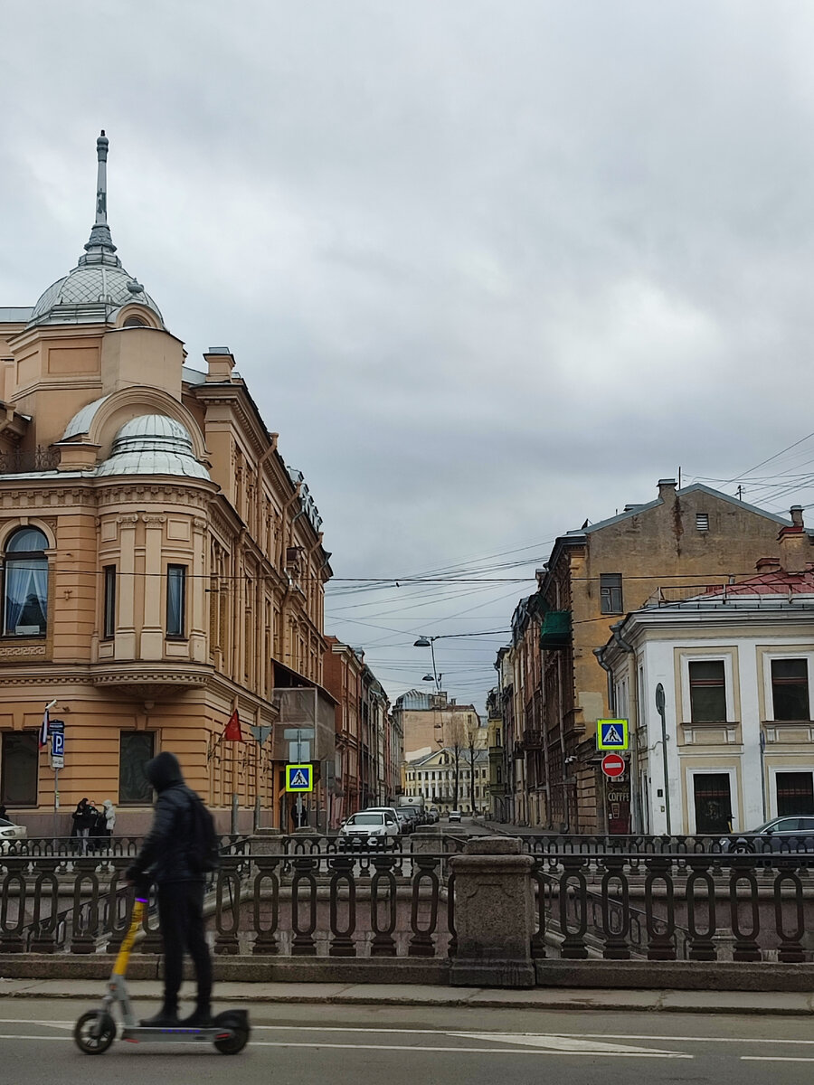 Мосты, доходные дома и львы - что интересного увидели пока что ли пешком в  Мариинский театр | Зимнее лето | Дзен