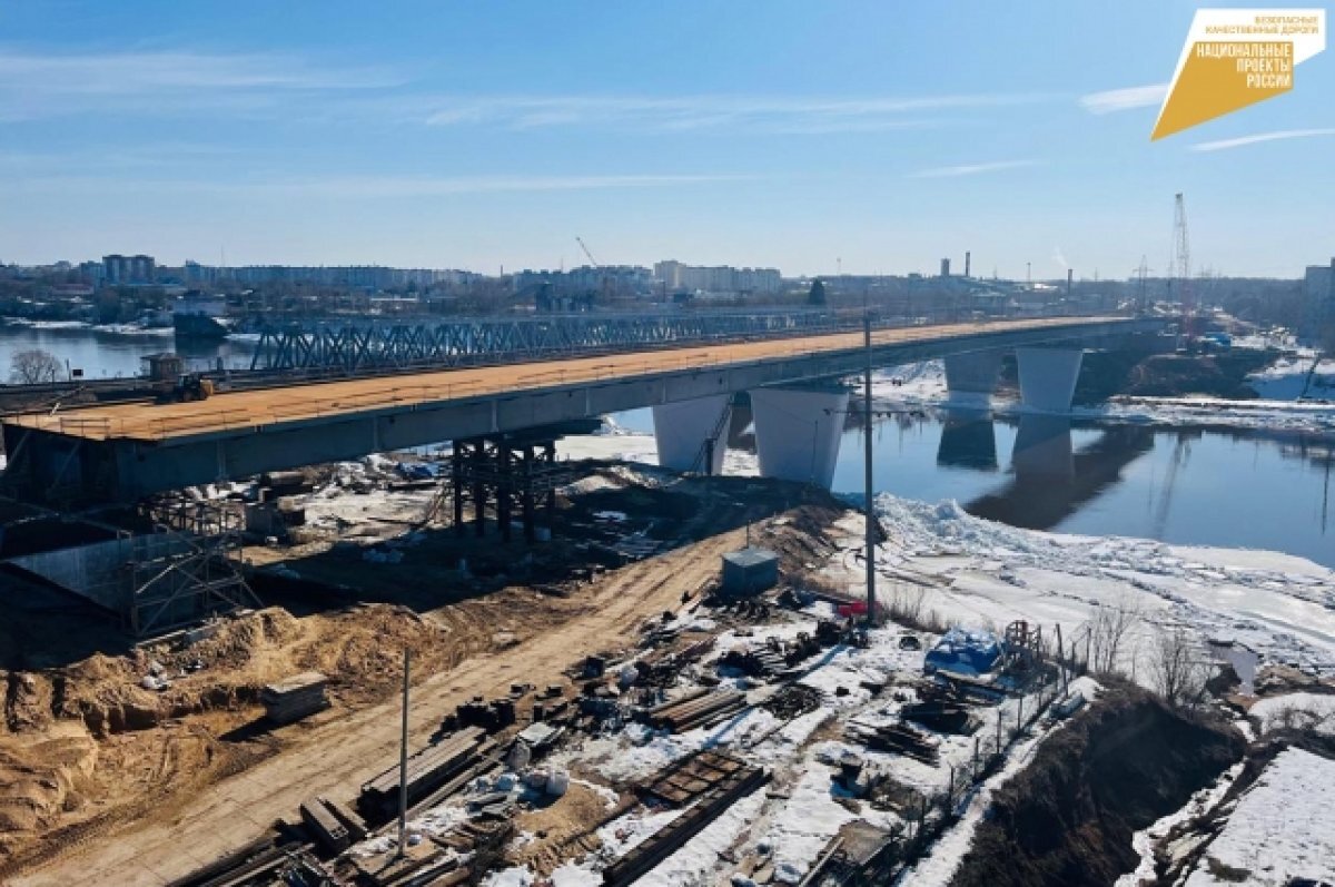    Установлены все пролёты Западного моста в Твери по левому направлению