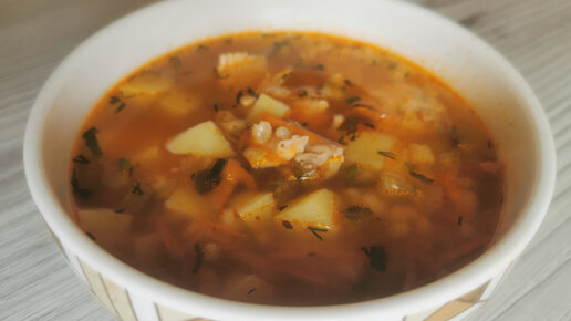 рассольник с каперсами. рассольник ингредиенты. суп рассольник. рассольник с курицей и перловкой. рассольник с рисом и солеными огурцами.