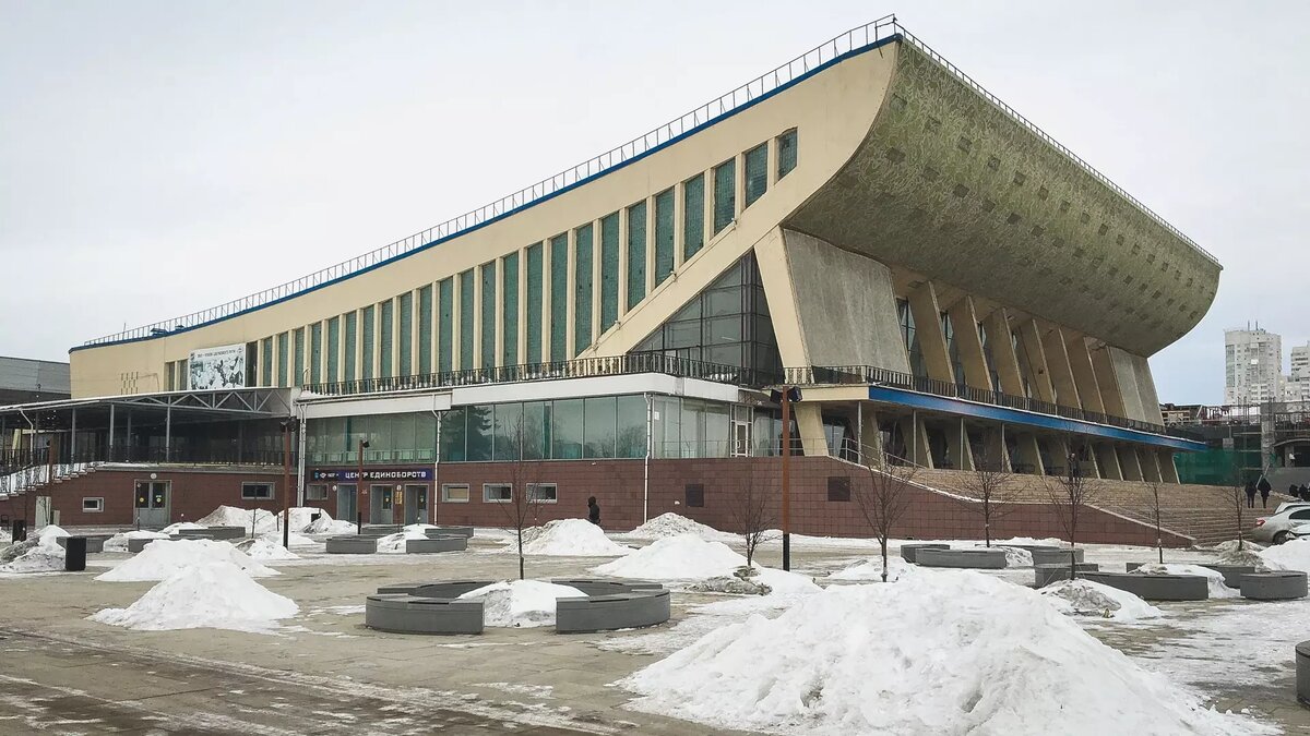     В соцсетях челябинцы выражают полярные точки зрения в оценке ожидающегося концерта группы «Пикник» в Челябинске.