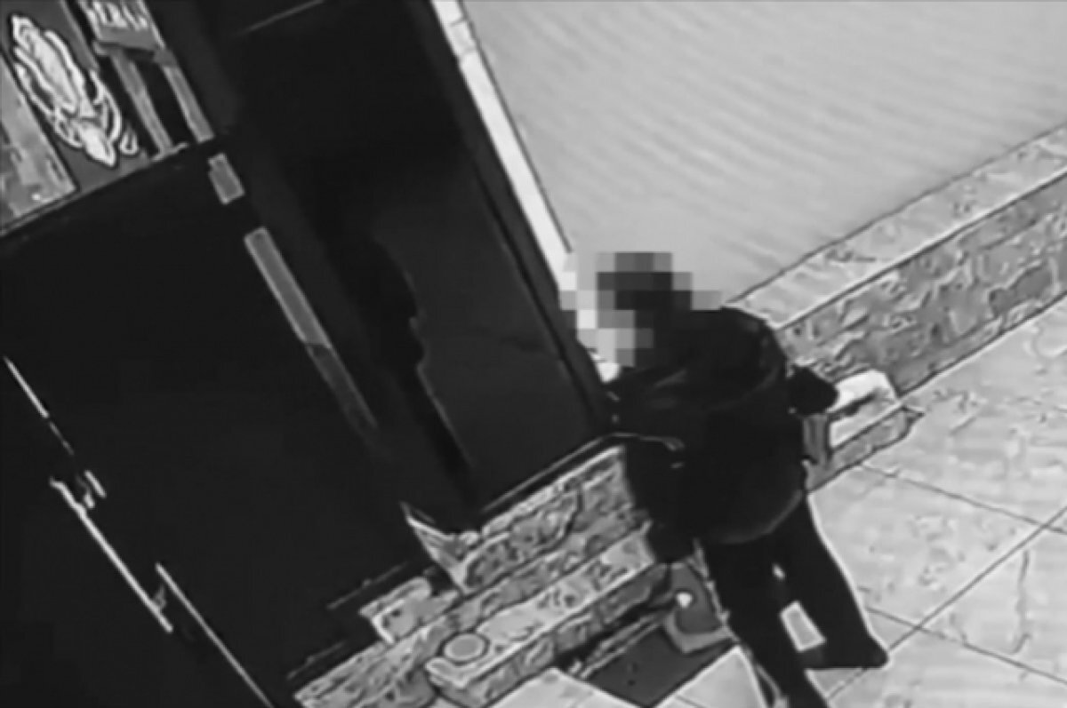    В сочинской гостинице приезжая из Петербурга обокрала туриста из МО