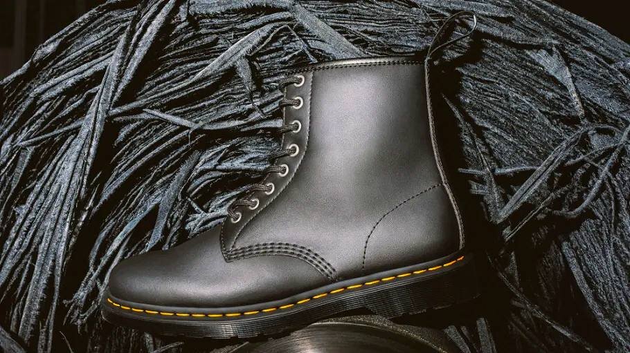    Dr. Martens выпустил коллекцию из переработанной кожи (фото 1)