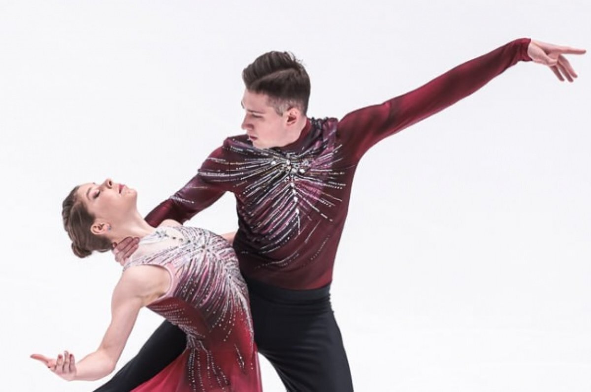    Фигуристы Анастасия Мишина и Александр Галлямов.