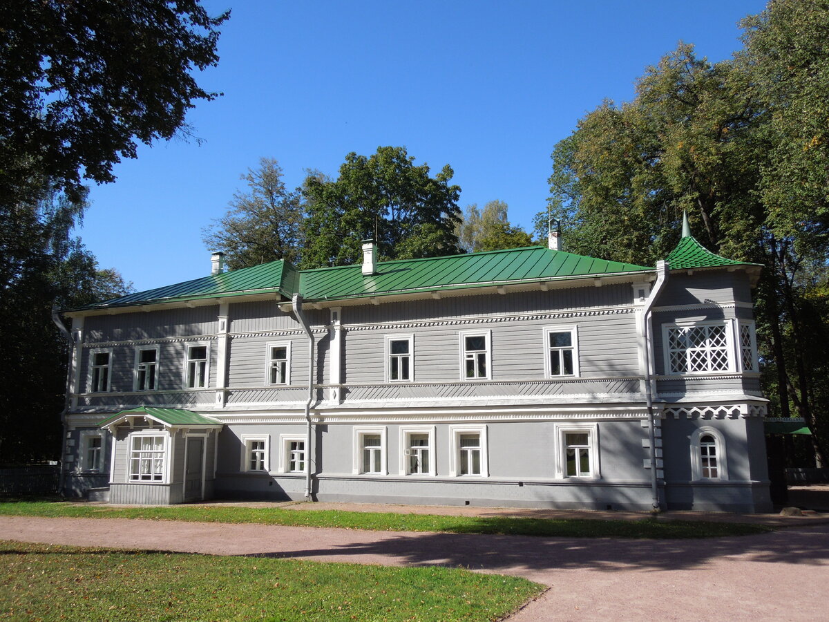 Дом, в котором на втором этаже жил и творил Петр Ильич Чайковский (с 1982 по 1983 год). Фото: Wikimedia Commons