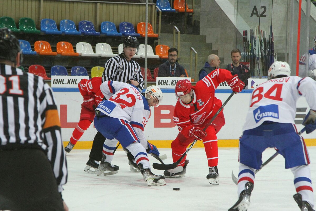 Фото: Красно-Белая Волна