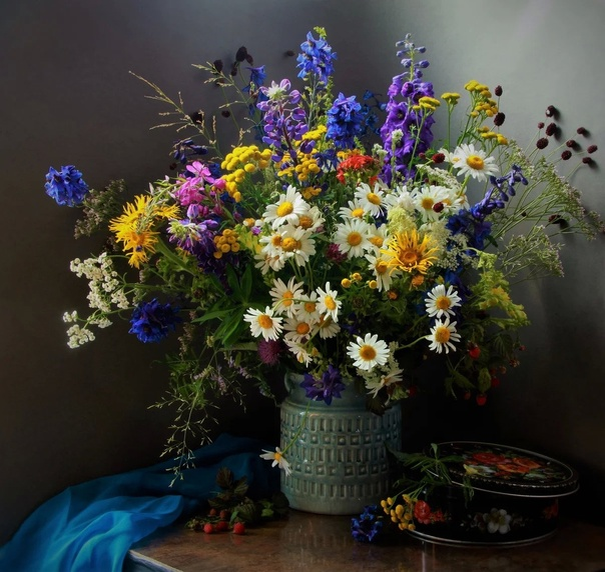 Картинка найдена на просторах интернета, ссылка: https://yandex.ru/images/search?from=tabbar&img_url=https%3A%2F%2Fkartinki.pibig.info%2Fuploads%2Fposts%2F2023-04%2F1681219370_kartinki-pibig-info-p-okhapka-polevikh-tsvetov-kartinki-arti-63.jpg&lr=103814&pos=14&rpt=simage&text=%D0%BF%D0%BE%D0%BB%D0%B5%D0%B2%D1%8B%D0%B5%20%D1%86%D0%B2%D0%B5%D1%82%D1%8B%20%D0%BD%D0%B0%D1%82%D1%8E%D1%80%D0%BC%D0%BE%D1%80%D1%82%20%D1%84%D0%BE%D1%82%D0%BE%20%D0%BA%D1%80%D0%B0%D1%81%D0%B8%D0%B2%D1%8B%D0%B5%20%D0%BA%D1%80%D1%83%D0%BF%D0%BD%D1%8B%D0%BC%20%D0%BF%D0%BB%D0%B0%D0%BD%D0%BE%D0%BC