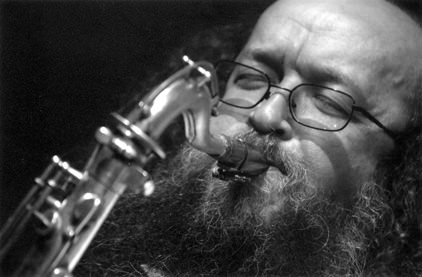 Изображение взято из источника: https://www.letov.ru/bio.html