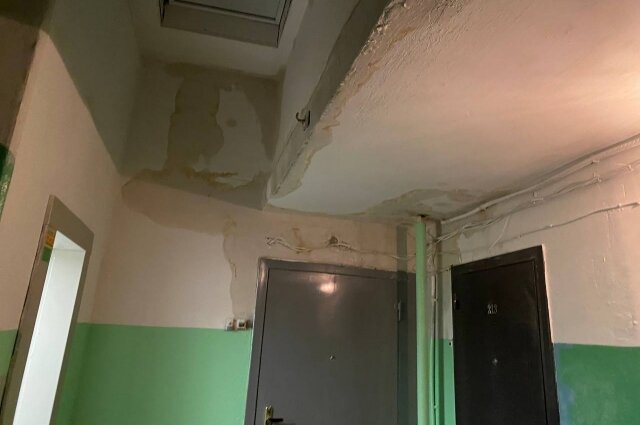    Капитальный ремонт кровли запланирован в этом доме на 2029-2031 годы. Фото: «АиФ-Рязань»/ Вера Колупаева