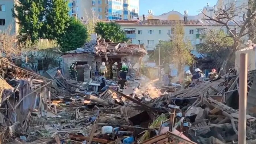 На месте обстрела в Белгороде. Фото: osnmedia.ru