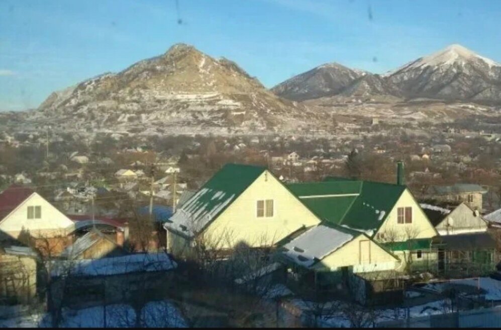 Фото взято из ЯндексКартинки. Фото сделано с одной из верхних улиц села. 