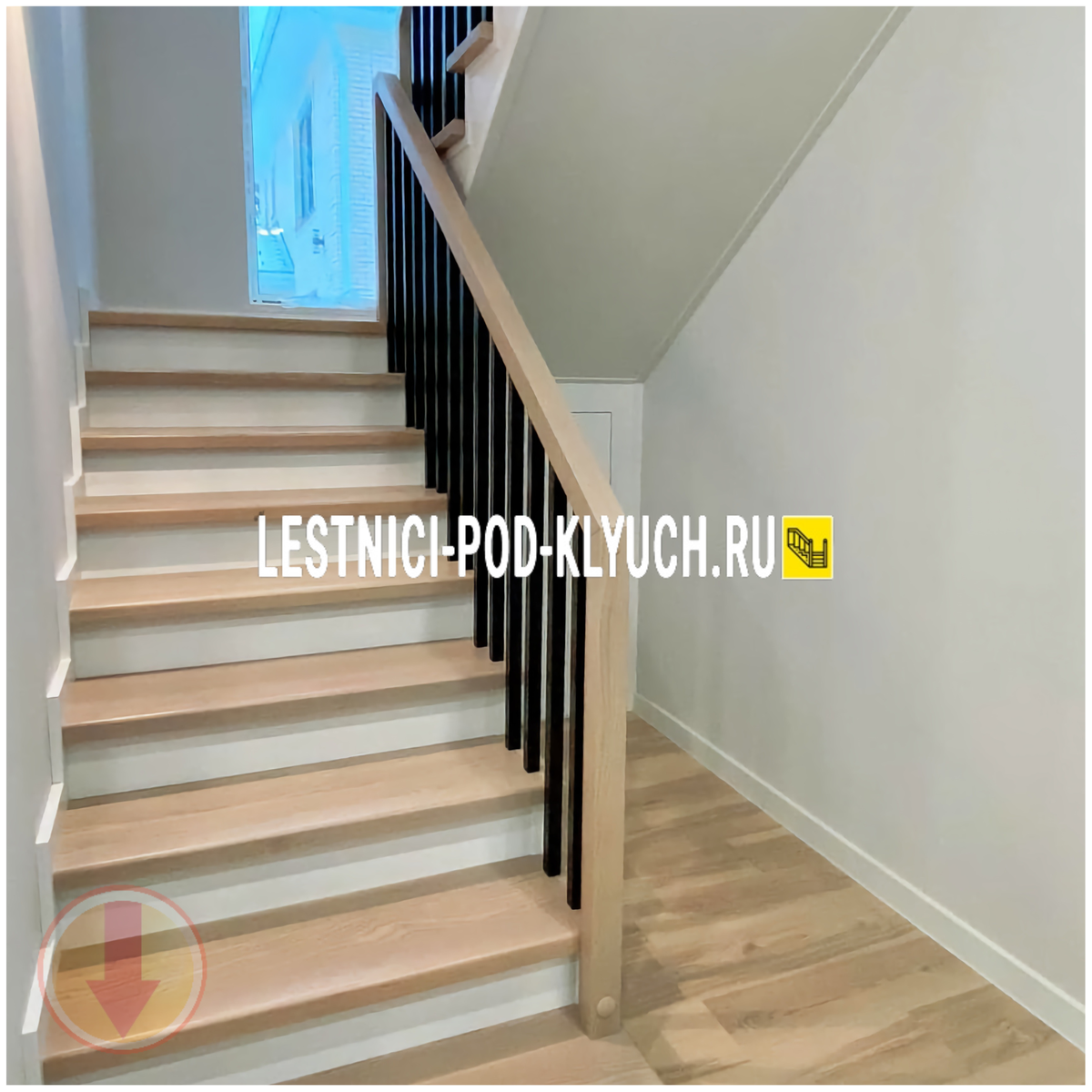 Принимаем звонки: пн-вс с 8:00 до 21:00 (+7 499 490-72-90). Электронная почта: info@lestnici-pod-klyuch.ru 