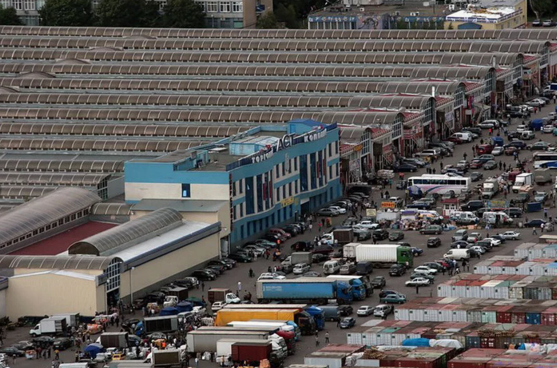 Черкизовский рынок в Москве в 90-х