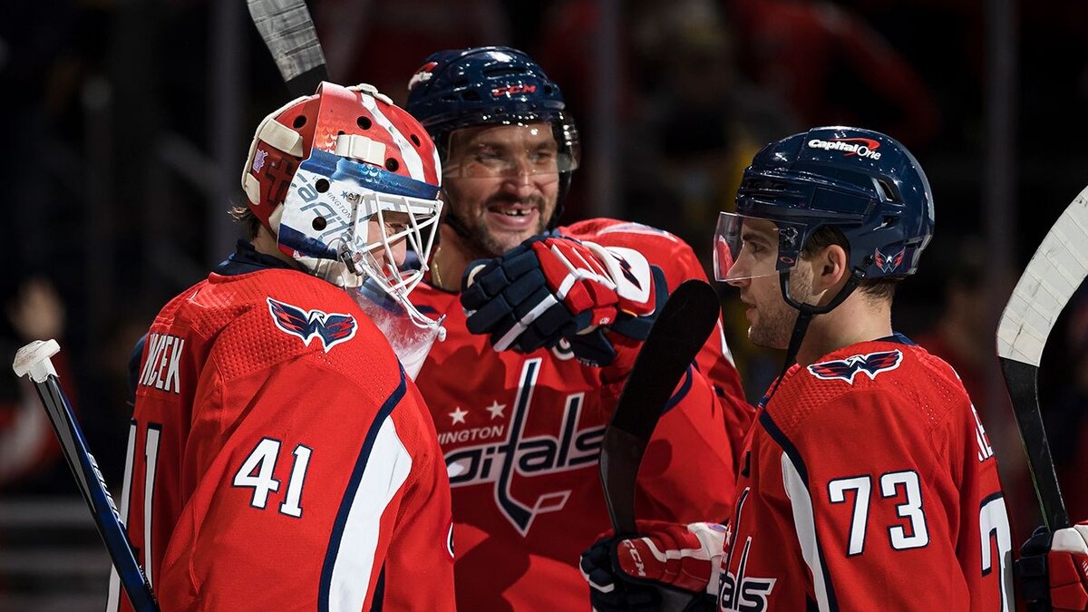 https://img.championat.com/c/1350x759/news/big/z/u/vashington-kepitalz-vernulsya-v-zonu-plej-off-nhl-blagodarya-pobede-v-matche-s-vinnipegom_1711309740489910878.jpg