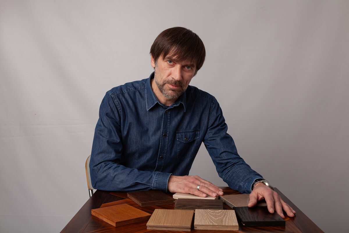 Владислав Олин