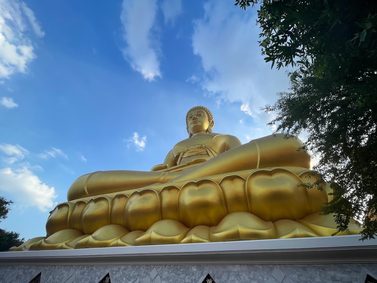 Статуя Будды
