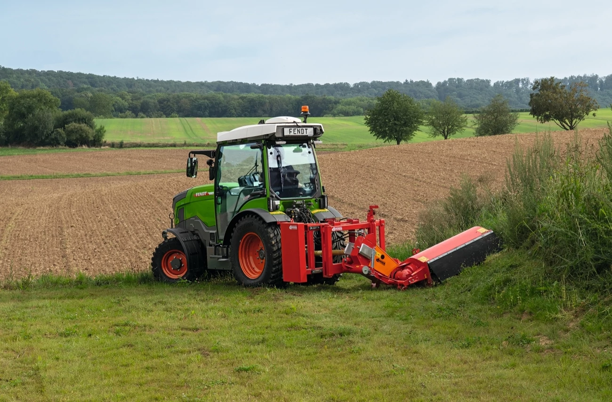 Полностью работающий трактор от аккумулятора: Fendt e100 V Vario |  Александр Техно (Все о Спец технике МИРА) | Дзен