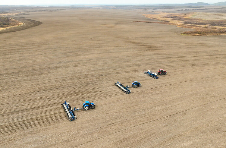 Иван Дякин (правительство Приморского края). Беспилотной системой управления оснащают трактора и комбайны в Приморском крае.