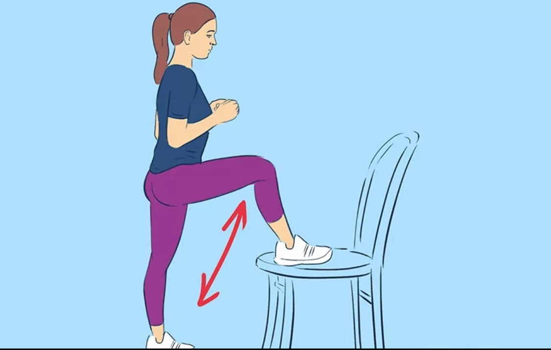 Ноги в сидячем положении. Поставили его на стул. Упражнения сидя на сту. Оригинальные спинки стульев. Поставили его на стул.