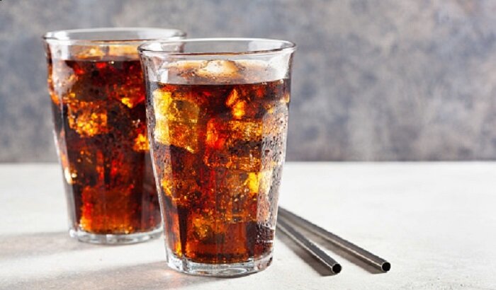    В РФ могут запретить продавать газировку несовершеннолетним