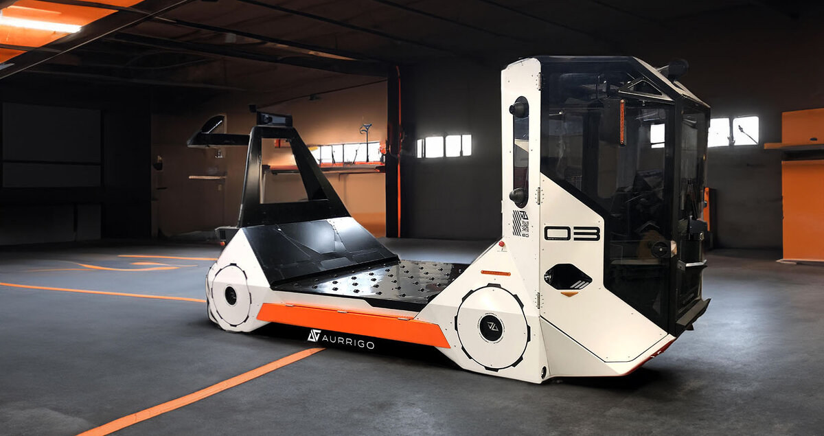 Aurrigo Auto-Dolly Tug - в настоящее время используется в международном аэропорту Цинциннати / Северный Кентукки и в аэропорту Штутгарта.